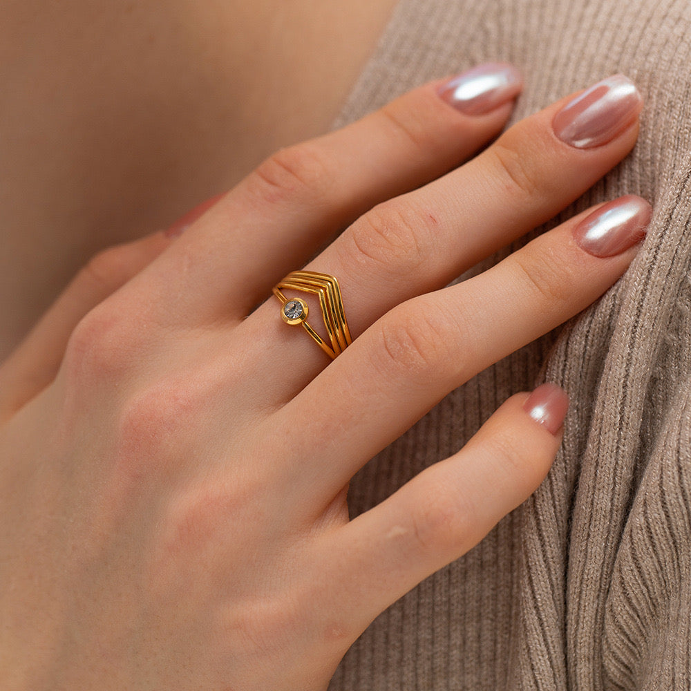 Cubic Double Layer Ring