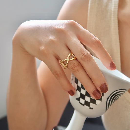 Bow Thick Ring