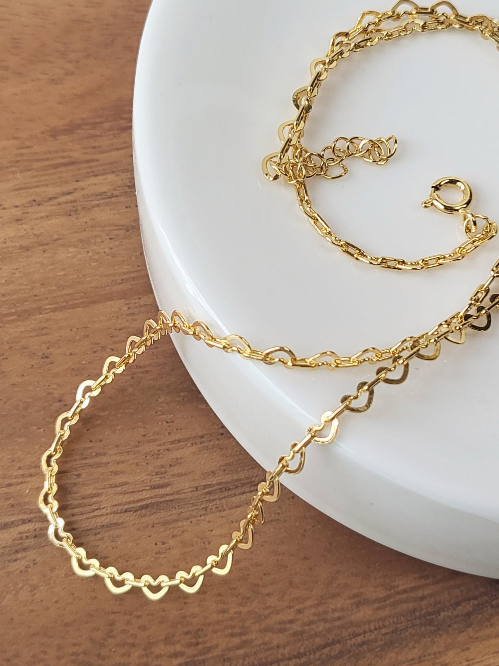 Dainty Gold Sweetheart Choker