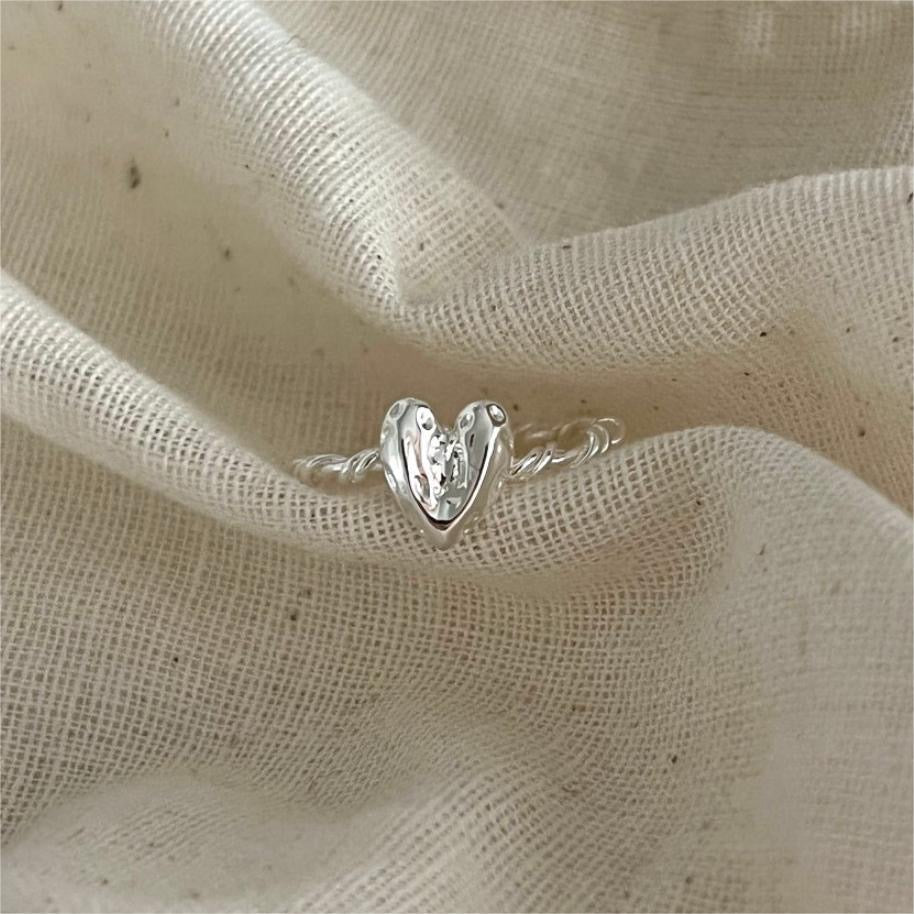 Heart Twisted Ring