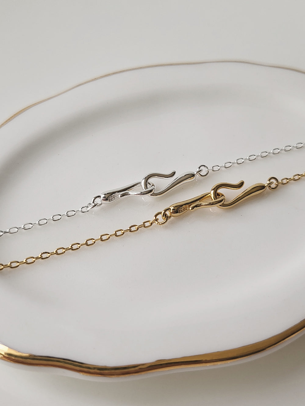 Double Ring Hook Necklace