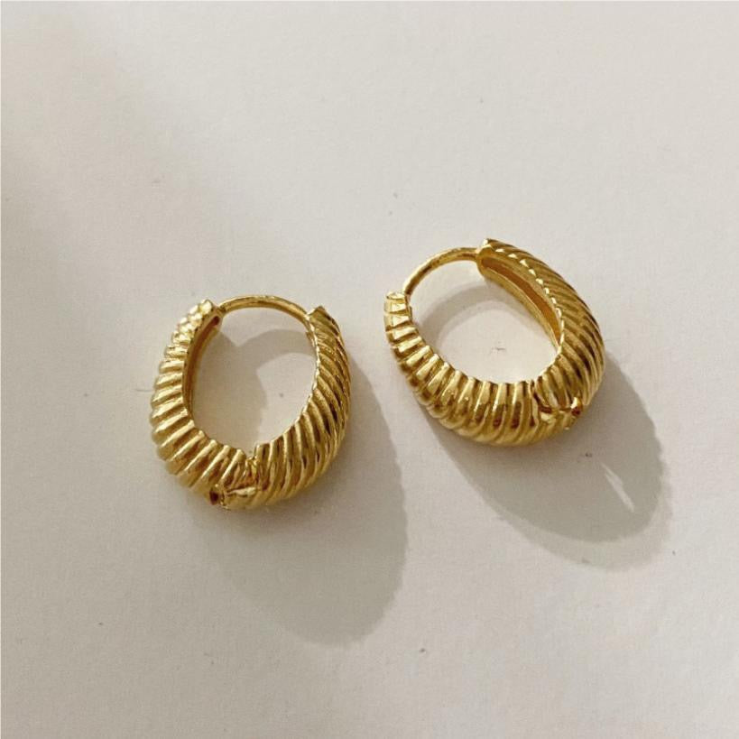 Thick Oval Hoops