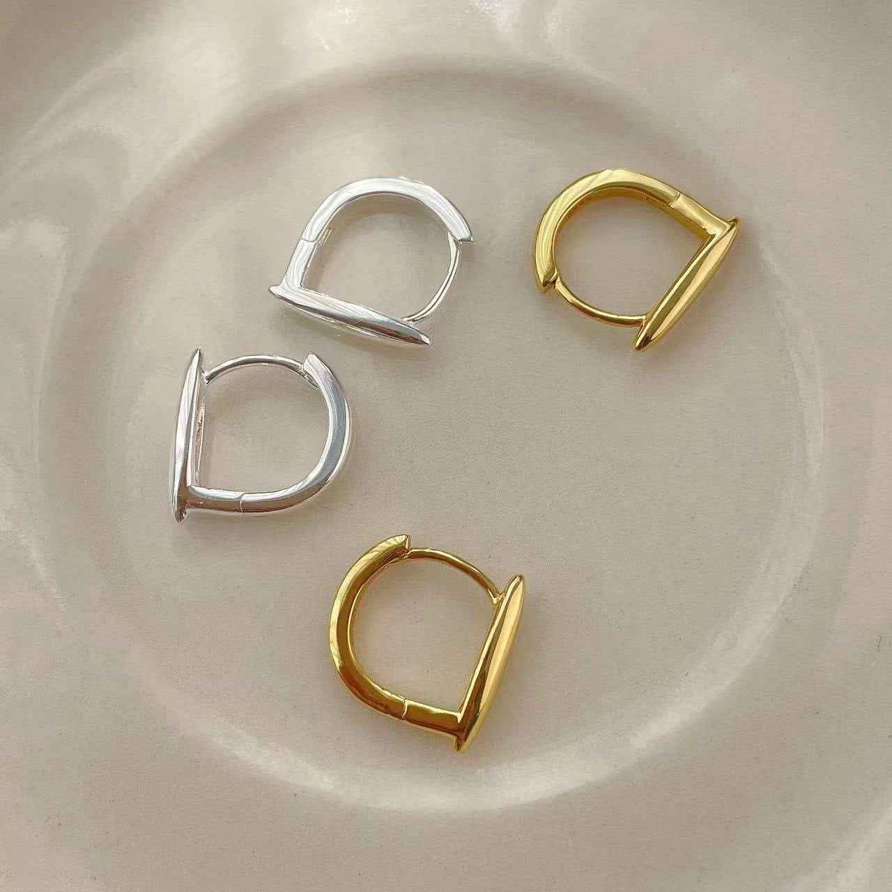 Oval mini Hoop Earrings