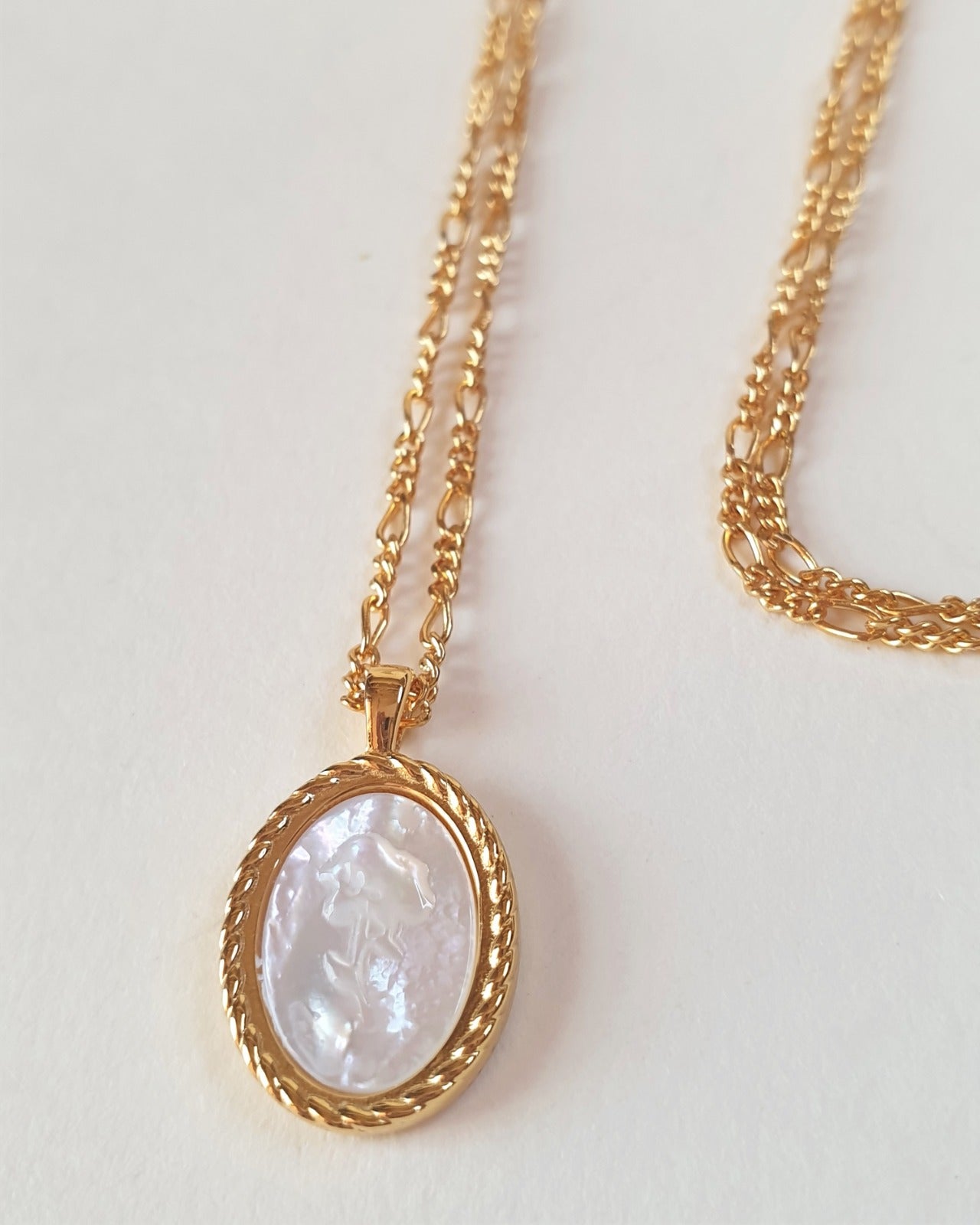 Soya Pendant Necklace