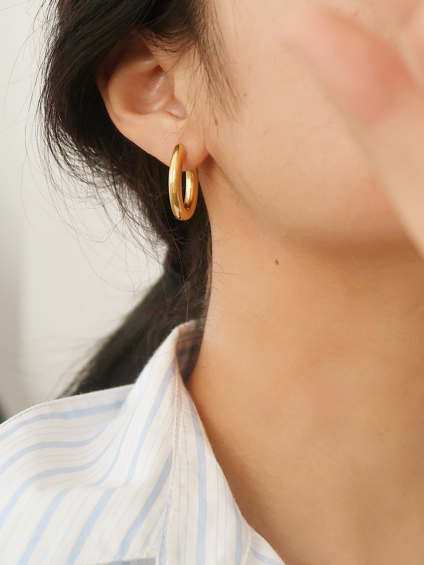 Simple Oval Hoops