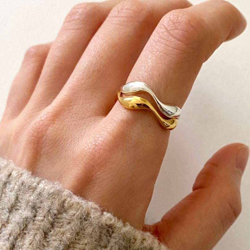 Wavy Ring