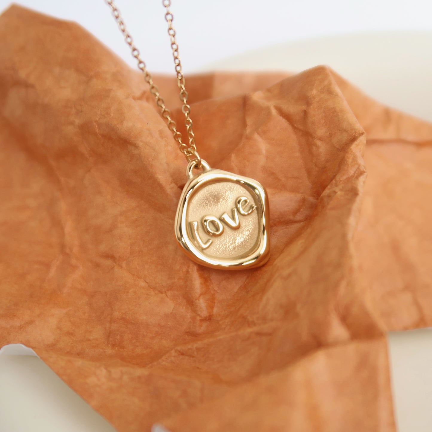 Tulip Love Pendant Necklace