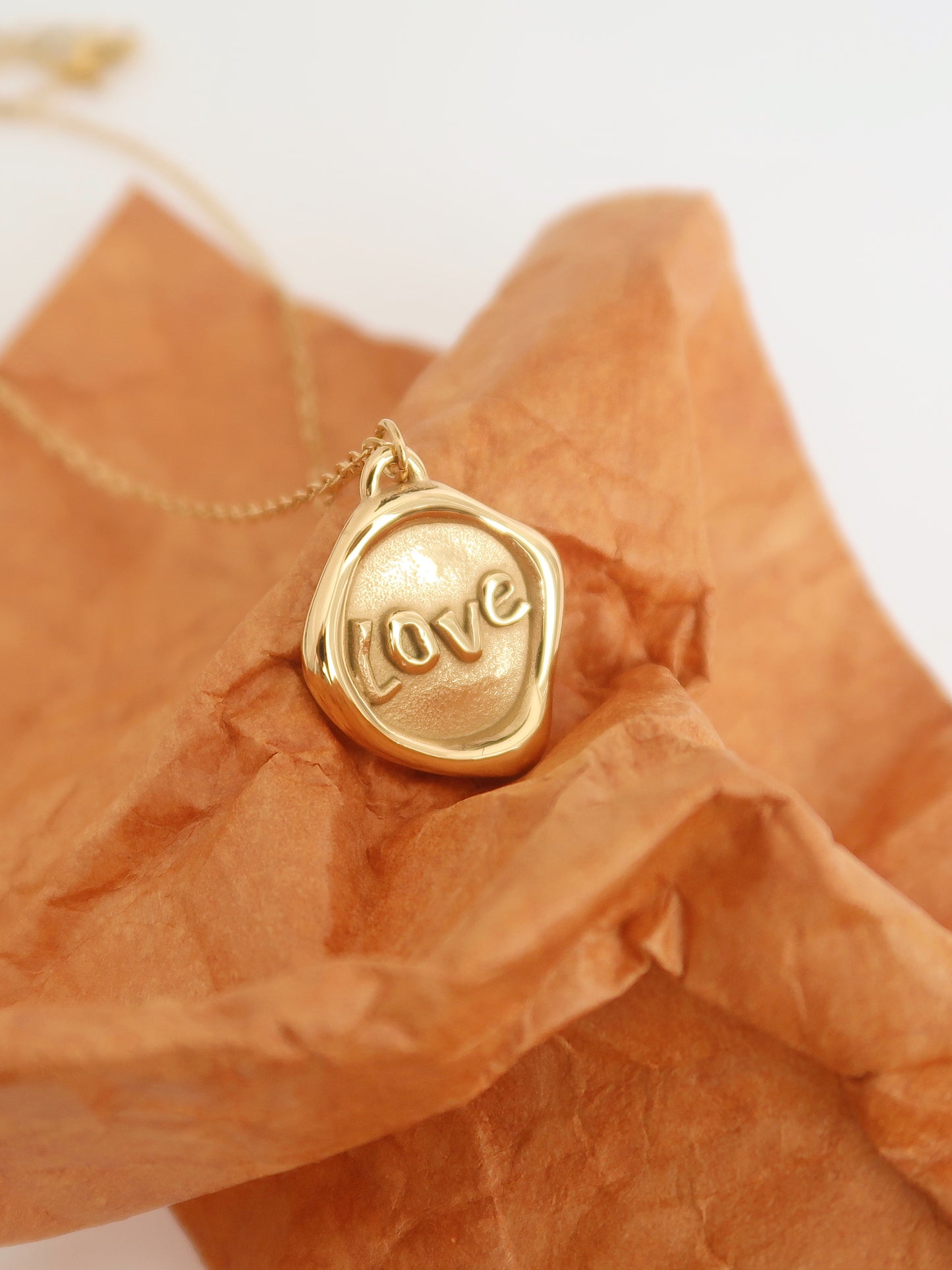 Tulip Love Pendant Necklace