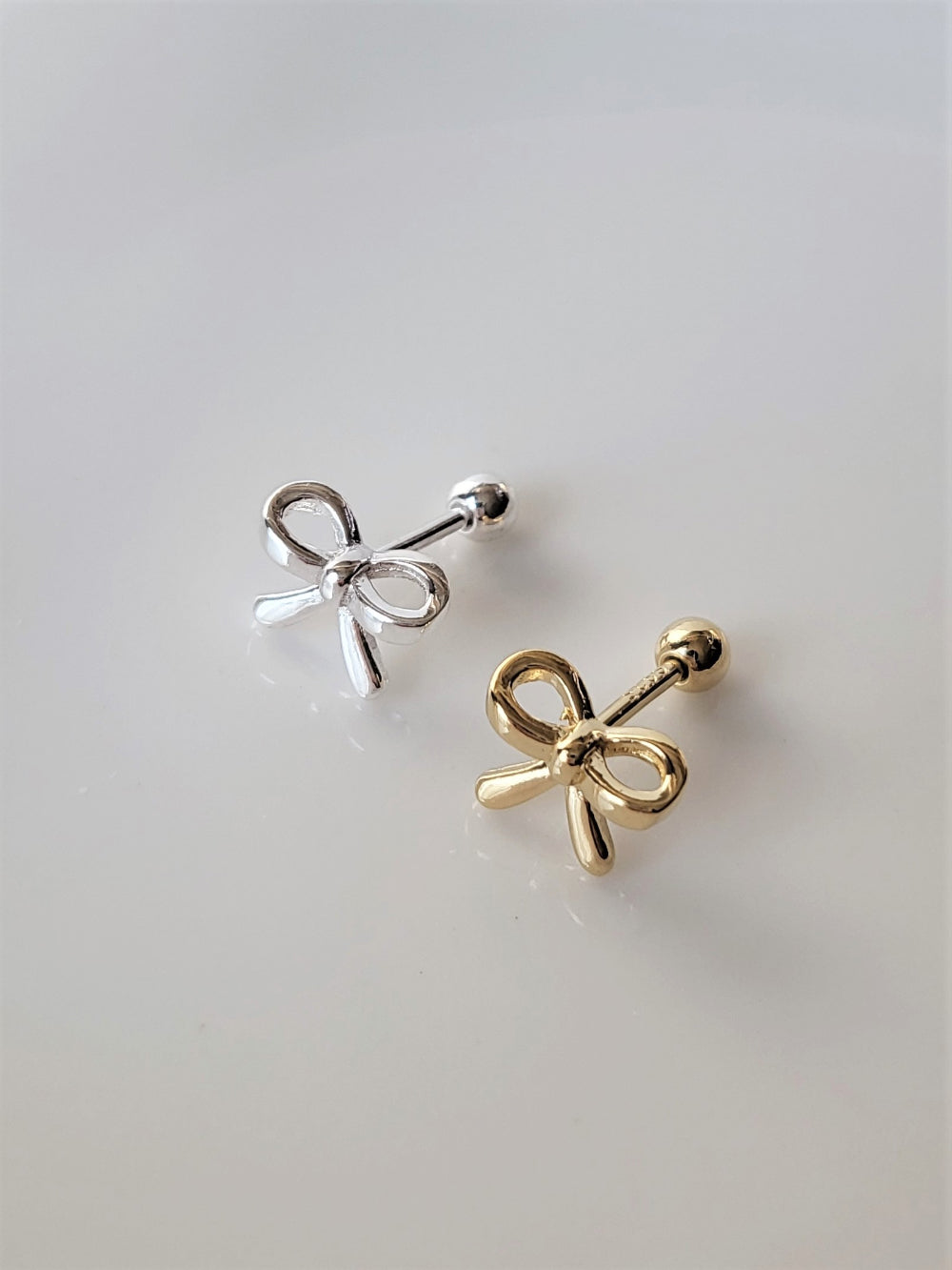 Mini Bow Stud