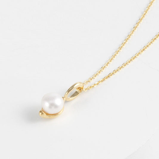 Pearl Pendant Necklace
